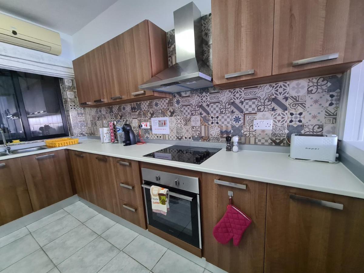 Spacious Seafront Apt Next To Sliema-Valeta Ferry Zewnętrze zdjęcie