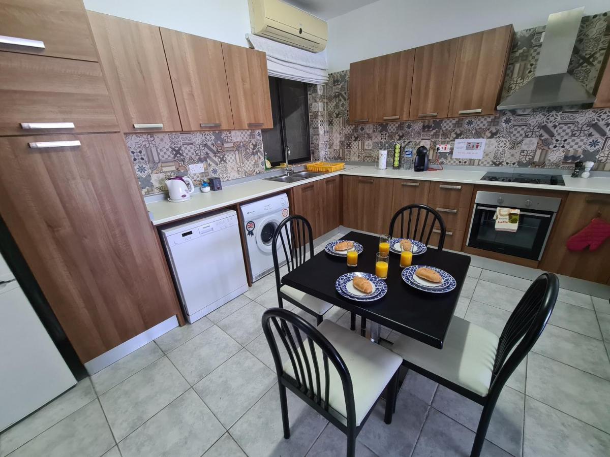 Spacious Seafront Apt Next To Sliema-Valeta Ferry Zewnętrze zdjęcie