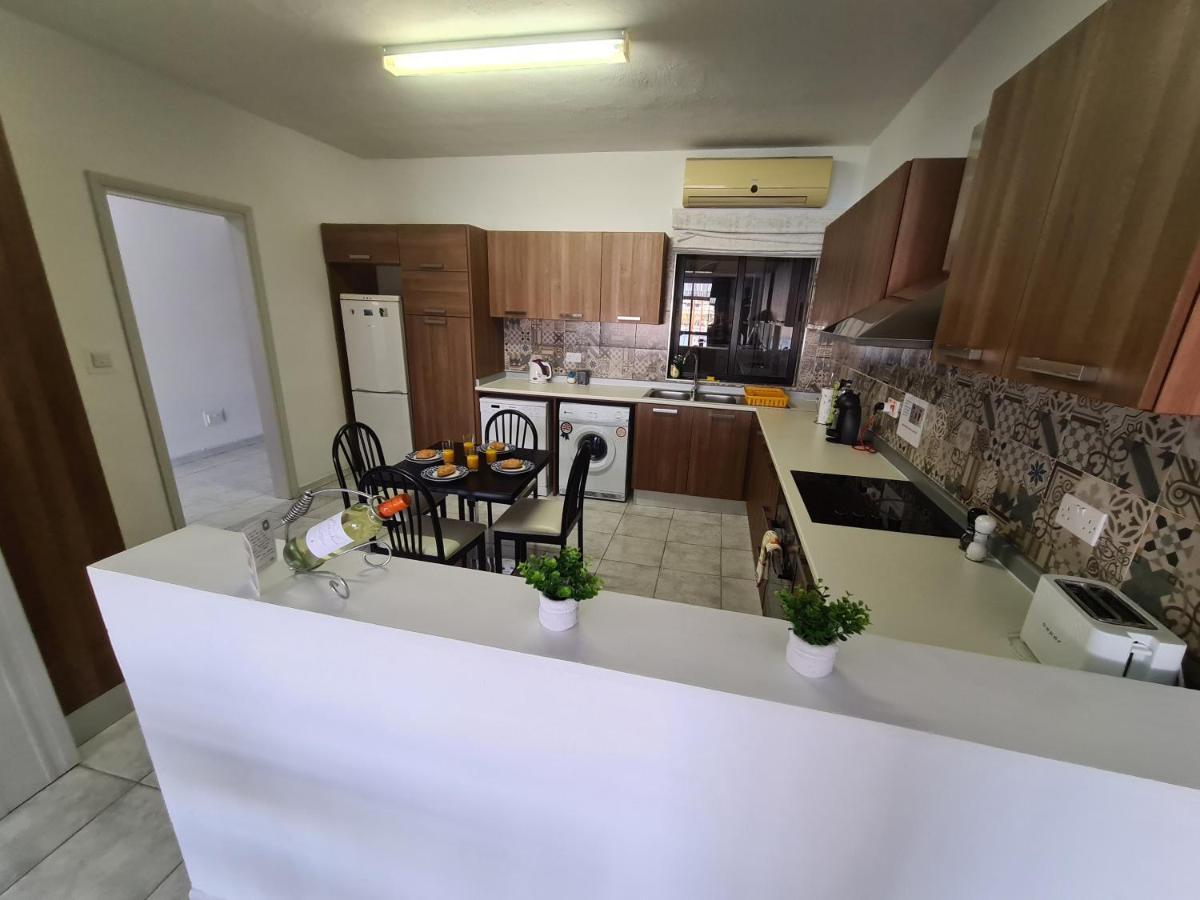 Spacious Seafront Apt Next To Sliema-Valeta Ferry Zewnętrze zdjęcie